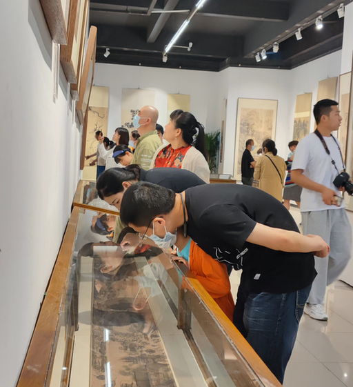 “丹青重宝·经典再现”中国历代古书画精品复制展在京举行