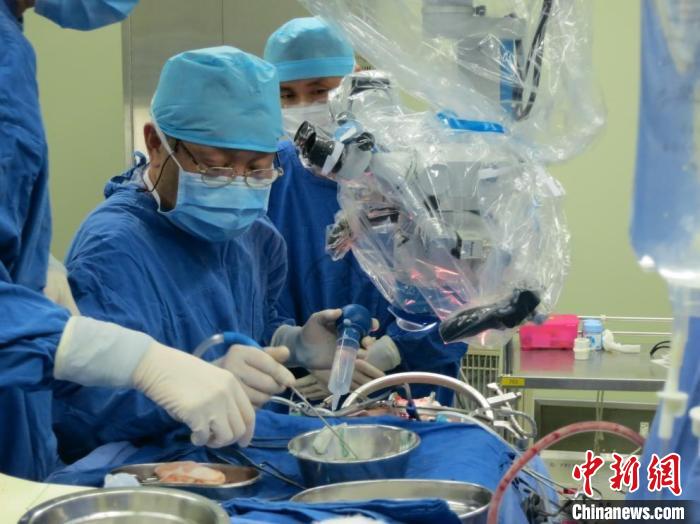 新版《现代神经外科学》面世 融入中国知名神经外科中心70载探索